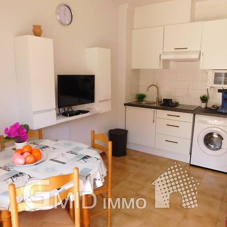 דירות אמפוריבראבה Cosy house מראה חיצוני תמונה